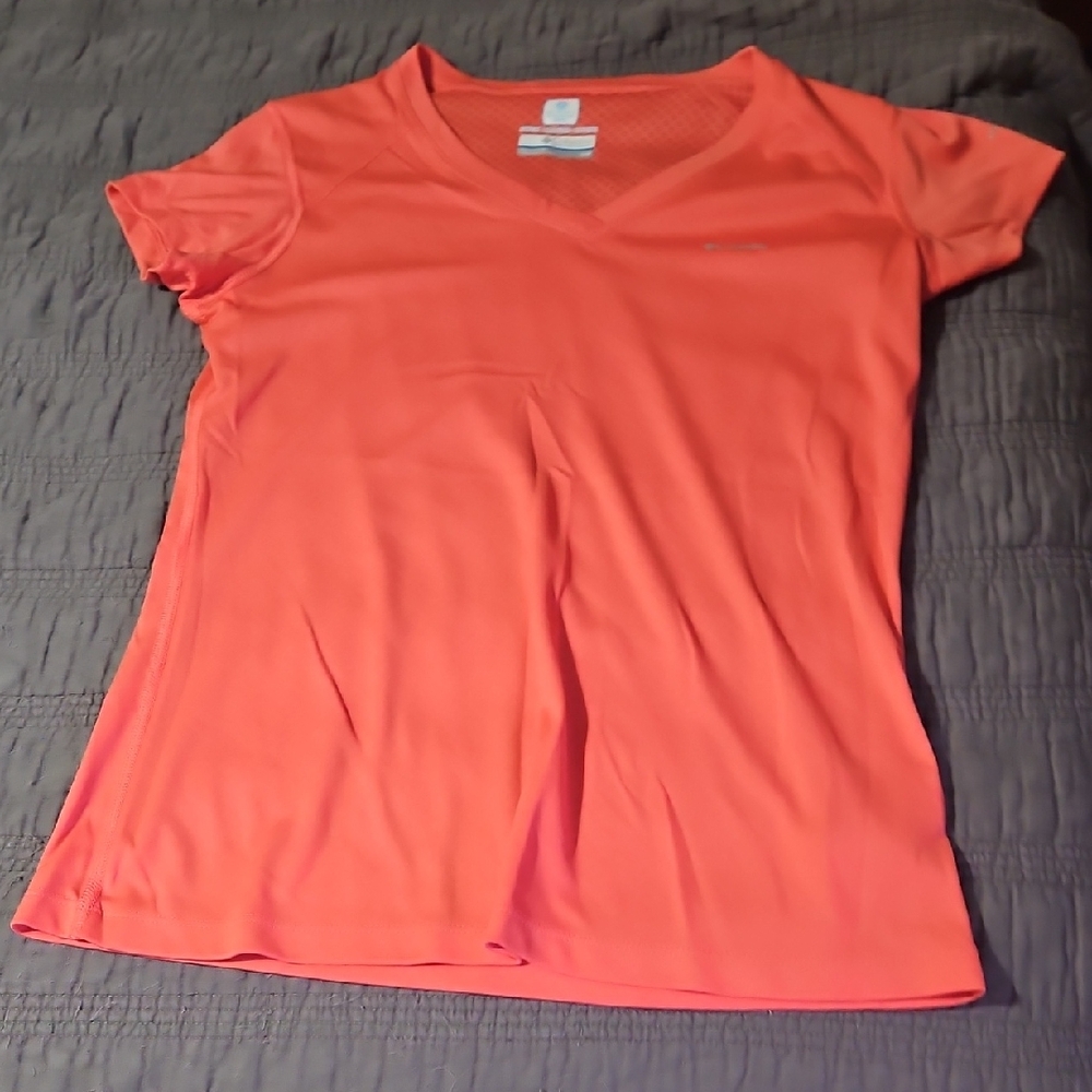 Columbia Omni Freeze Women's Short Sleeve Coral Tee